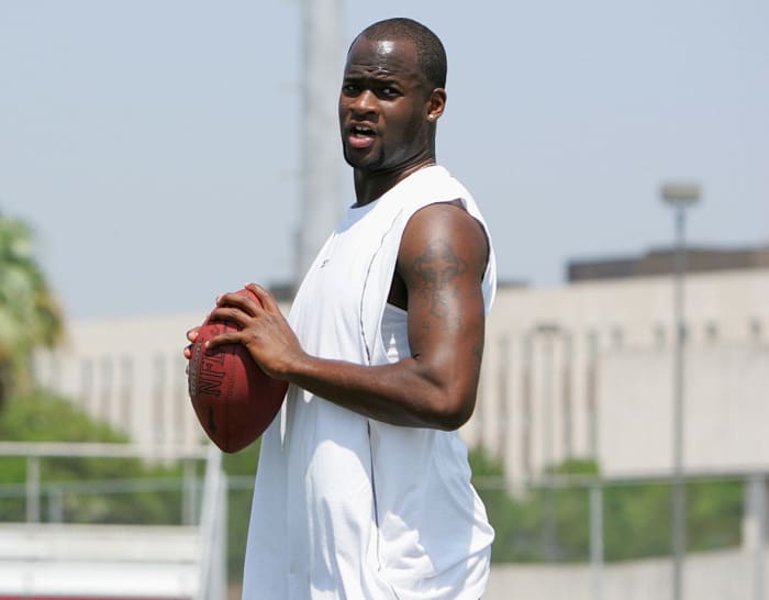 Vince-Young-015399090.jpg